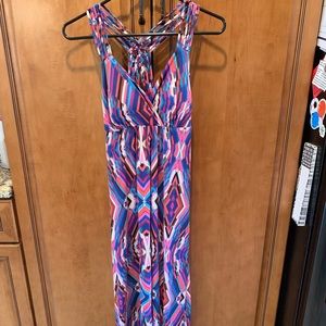 Cute multi colored maxi dress!